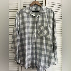COPY - Old Navy Gray and White Casual Button Down Shirt